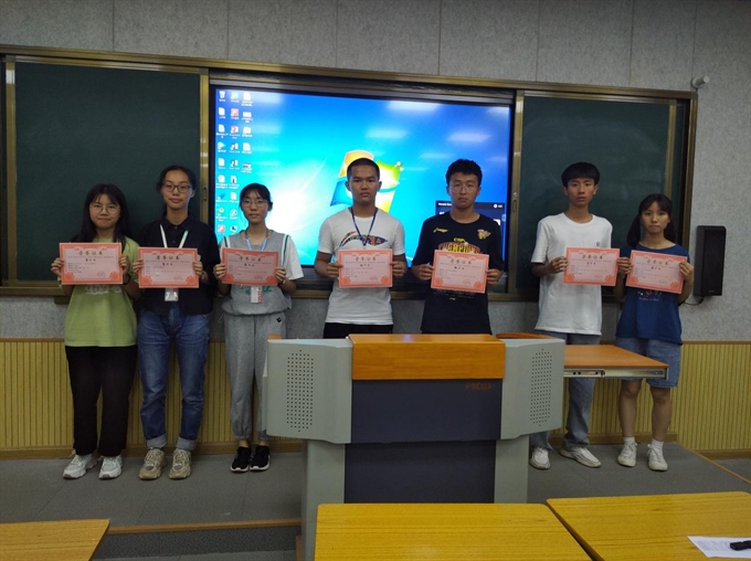 躬行实践重研究,力学笃行勤探索 ——揭西县河婆中学举办高一级研究性